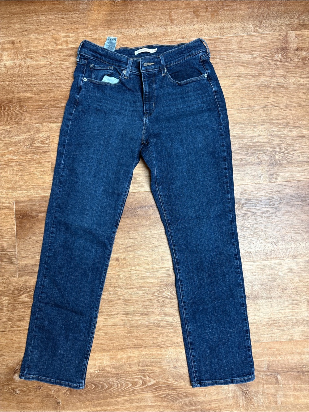 Levi Classic Straight Women's Straight Leg Jeans in Deep Indigo